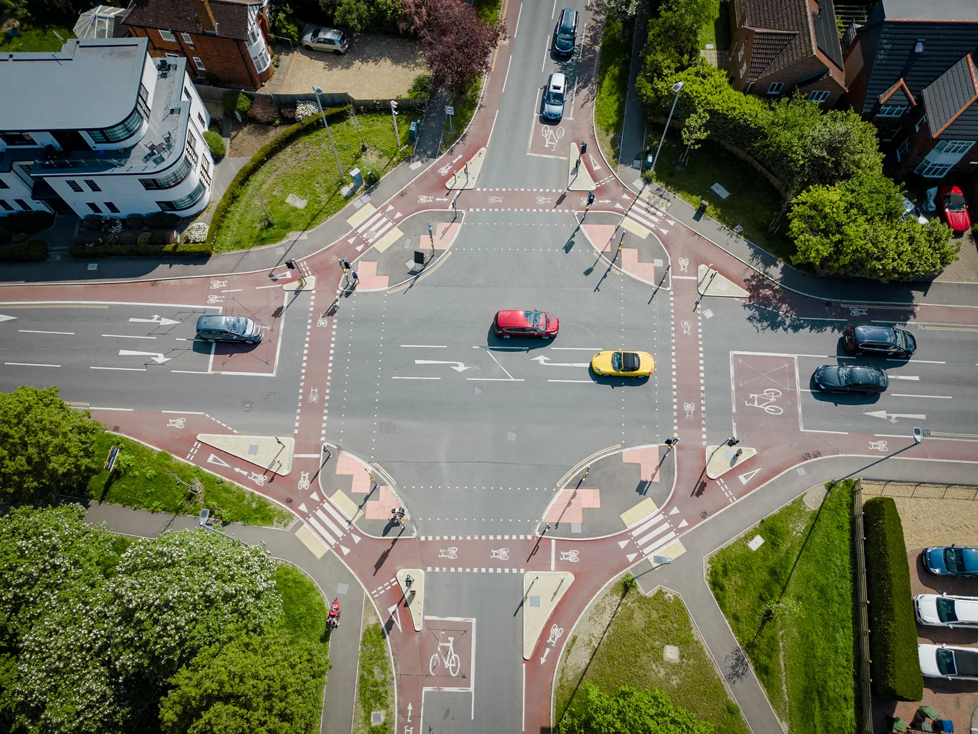 News for Peterborough - Aerial view of CYCLOPS Histon Rd. In total, 6,400m of footpaths, 8,000m of cycle lanes and 540m of bus lane have been created.