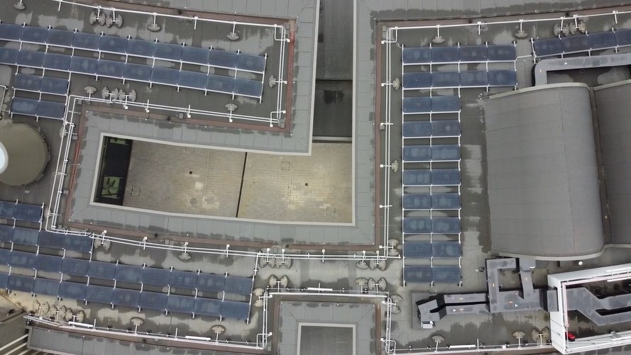 Cambridgeshire County Council is using the new Shire Hall HQ carports as one example of its net zero goal. The solar carports which provide electricity to the building alongside the rooftop solar photovoltaic panels on top of New Shire Hall. The carports power EV charging points. IMAGE: RG Carter